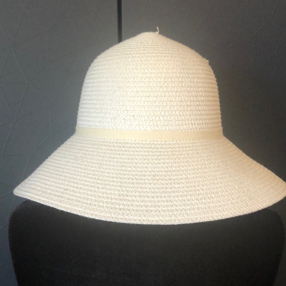 MAGID HATS white summer hat - Picture 3 of 6